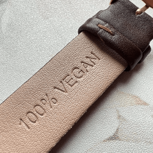 Brown ⏐ [RE] Apple Leather.