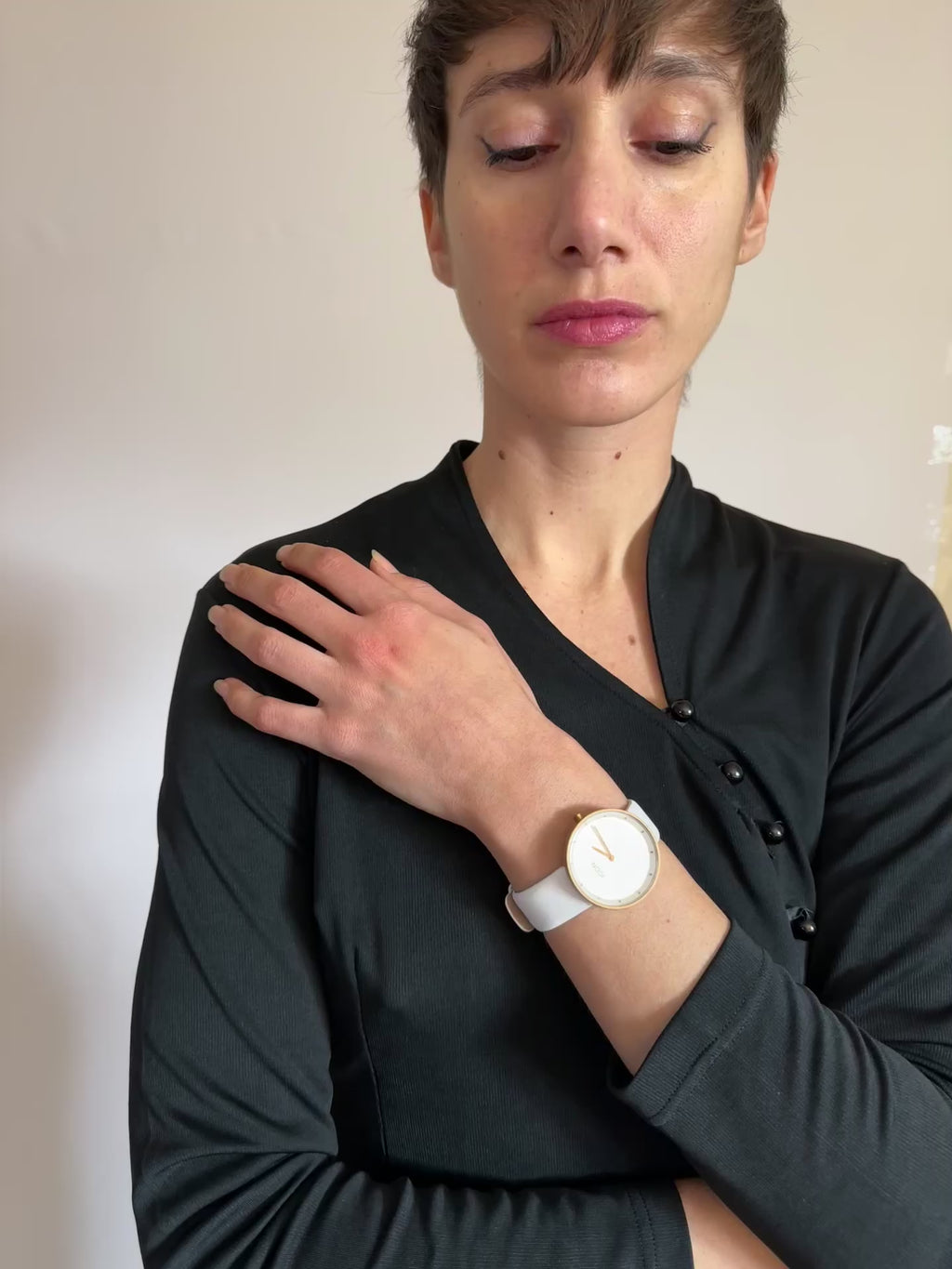 White ⏐ [RE] Apple Leather.